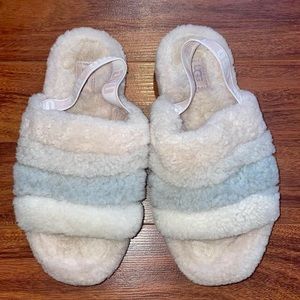 UGG SLIPPERS